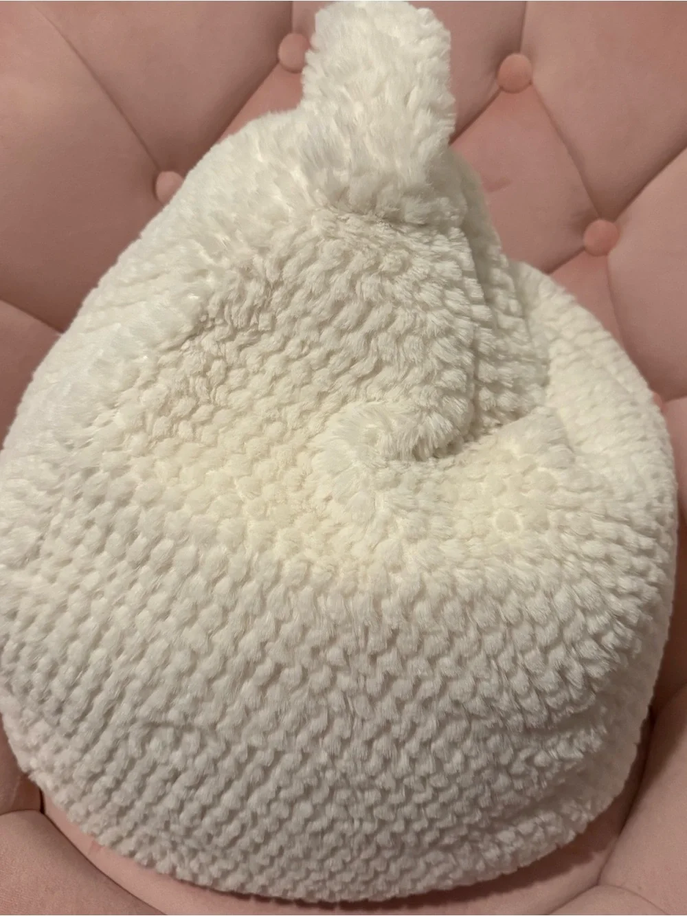UGG Mini Cream Tablet Pouf With Phone Pocket 13”x13”x13”